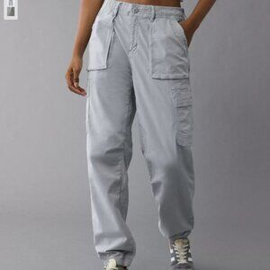 American Eagle Stretch High-Waisted Baggy Cargo Jogger size 14R
